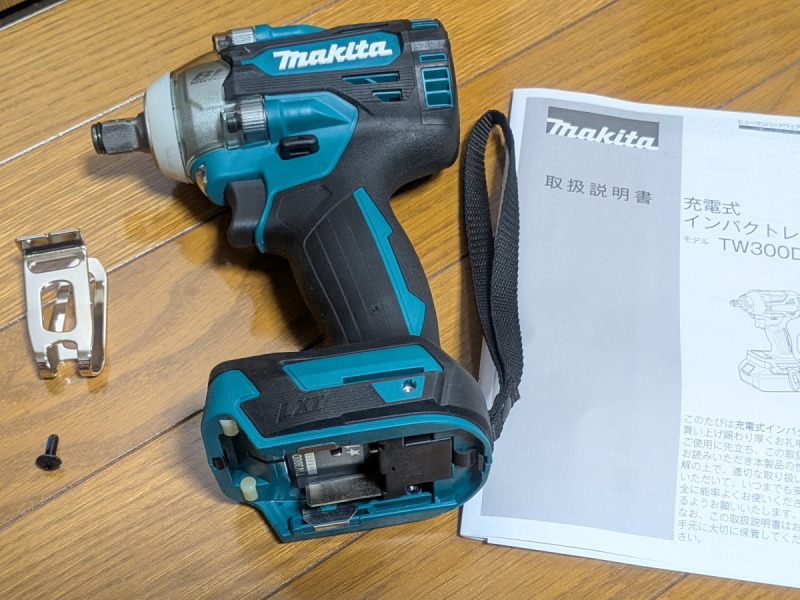 マキタ充電式インパクトレンチ TW300D　本体