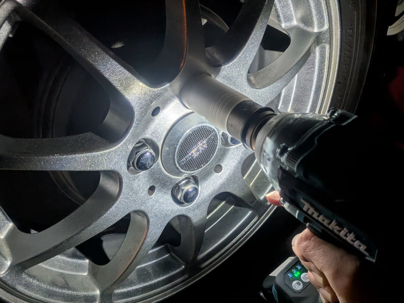 TW300Dでタイヤ交換